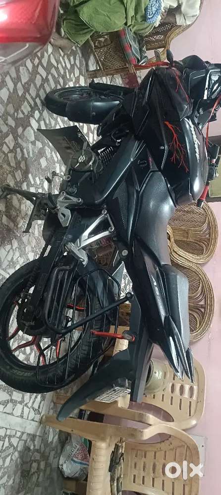 Pulsar 150