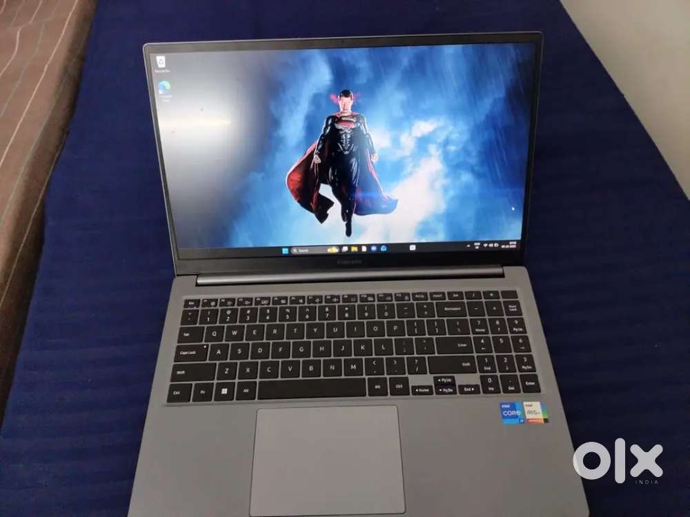 Samsung book 4 i7 without use laptop massage me