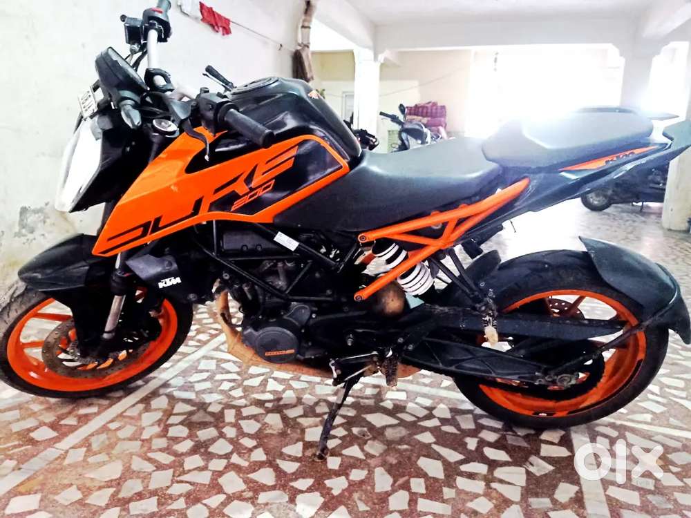 Ktm duke 200