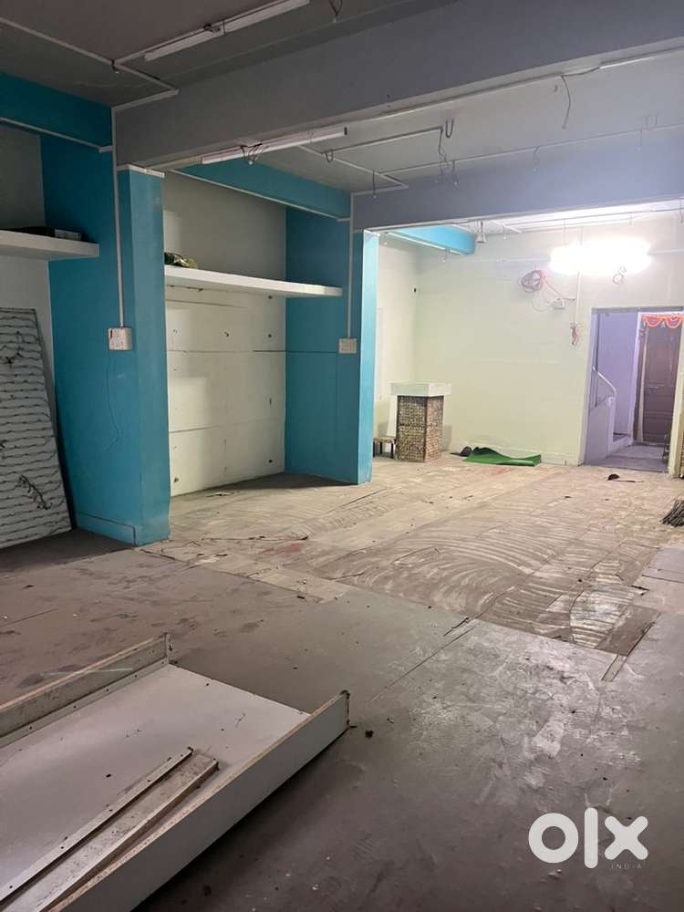 Prime location for office or godoun perpose