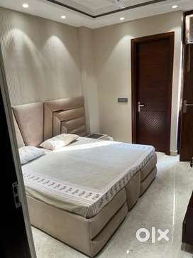 No Brokerage AC Single Room in preoccupied furnished flat near noida62