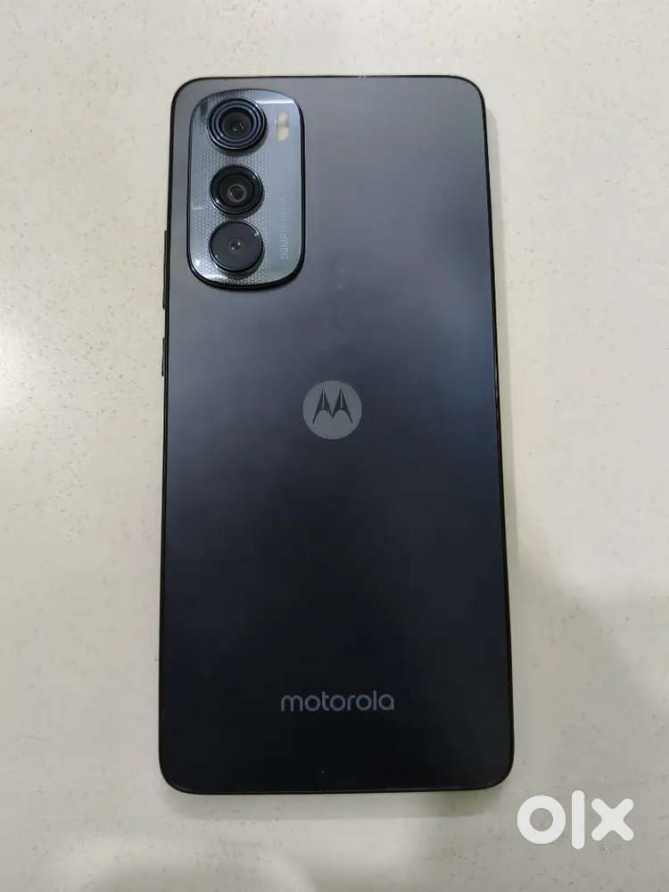 Moto Edge 30  8Gb Ram  256Gb Storage