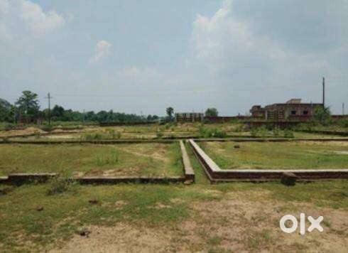 Plot For sale 75 SQ Yards 70000 Par Gaj