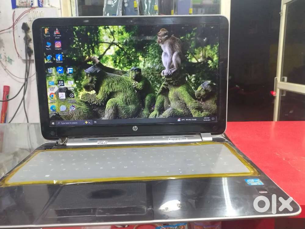 HP laptop i3 12GB Ram 1000 hard dis