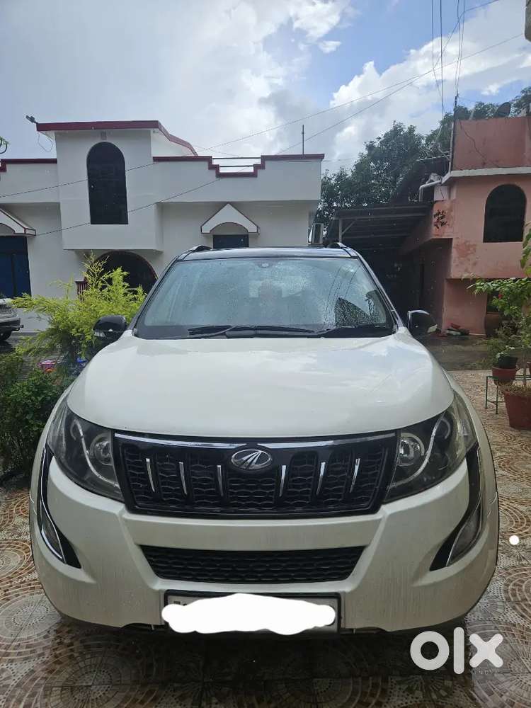 Mahindra XUV500 2016