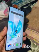 Vivo V 29 (8+8/128)