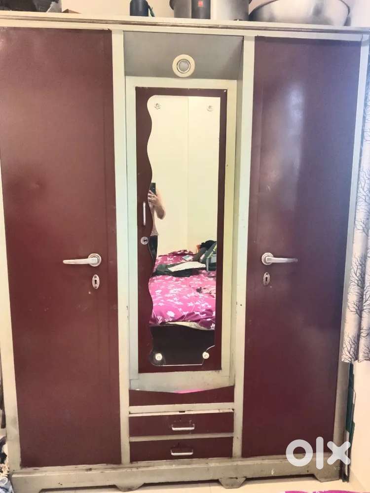 3 Door cupboard (Tijori)