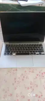 Macbook pro A1502 8/128 gb best condition