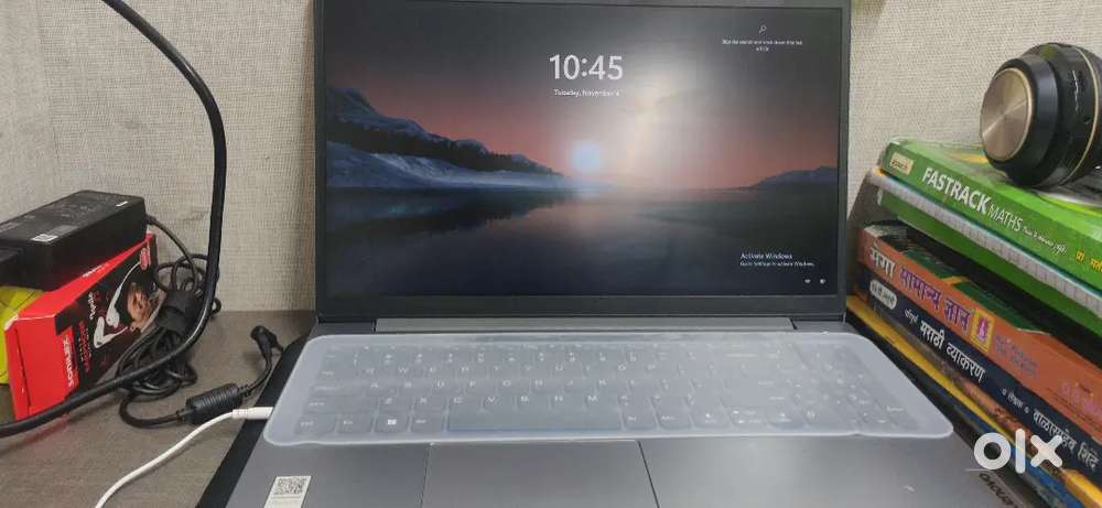 HD 1080 display and new brand lenovo laptop silver 8gb ram 512 ssd