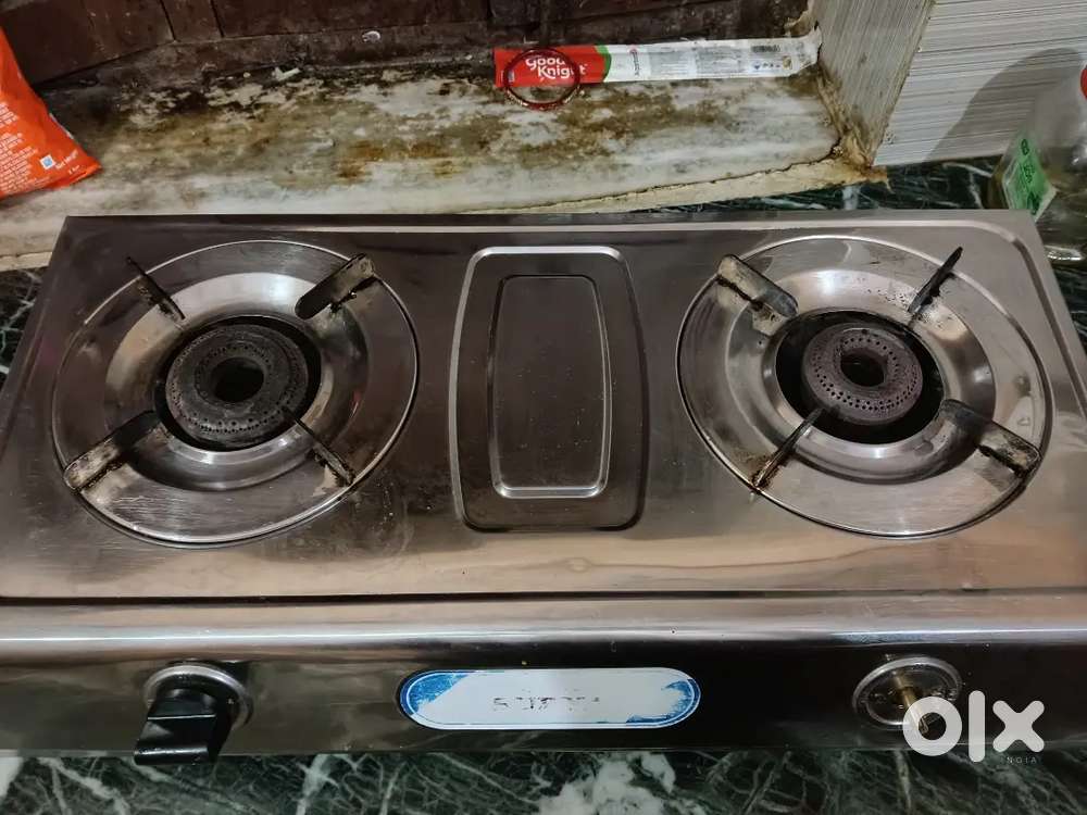 Surya ka gas hai three  month use Kiya hua mujhe New lena hai acha hai