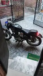 In very nice condition original accessories available.