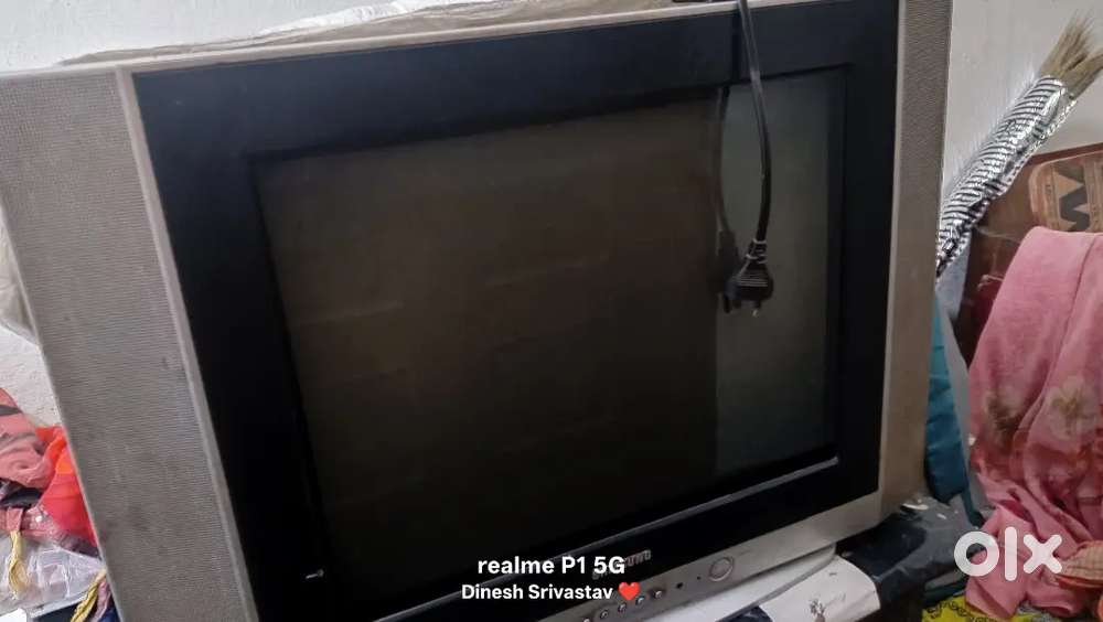 Tv bdhiya hai old model samsung