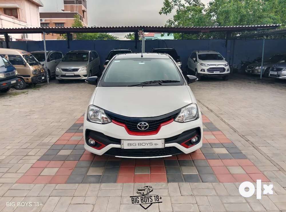 Toyota Etios Liva VX Dual Tone, 2018, Petrol