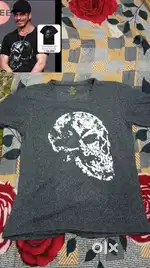 Sharukhan khan's Tshirt (size XL)