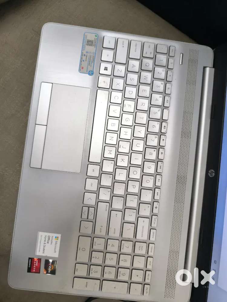 HP 15s Ryzen 3 Laptop  8GB RAM  1TB HDD  Free Mouse & Pad
