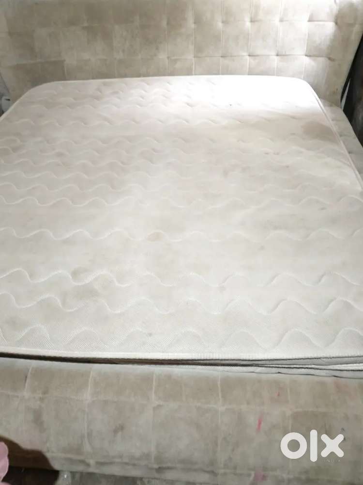Double size bed