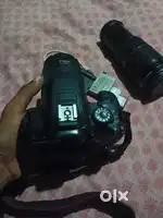 Canon 700D camera (argent sell)