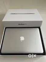 Offer MacBook Air (13-inch,2017)Dual-Core i5 8GB/256GB SSD WITH BOX