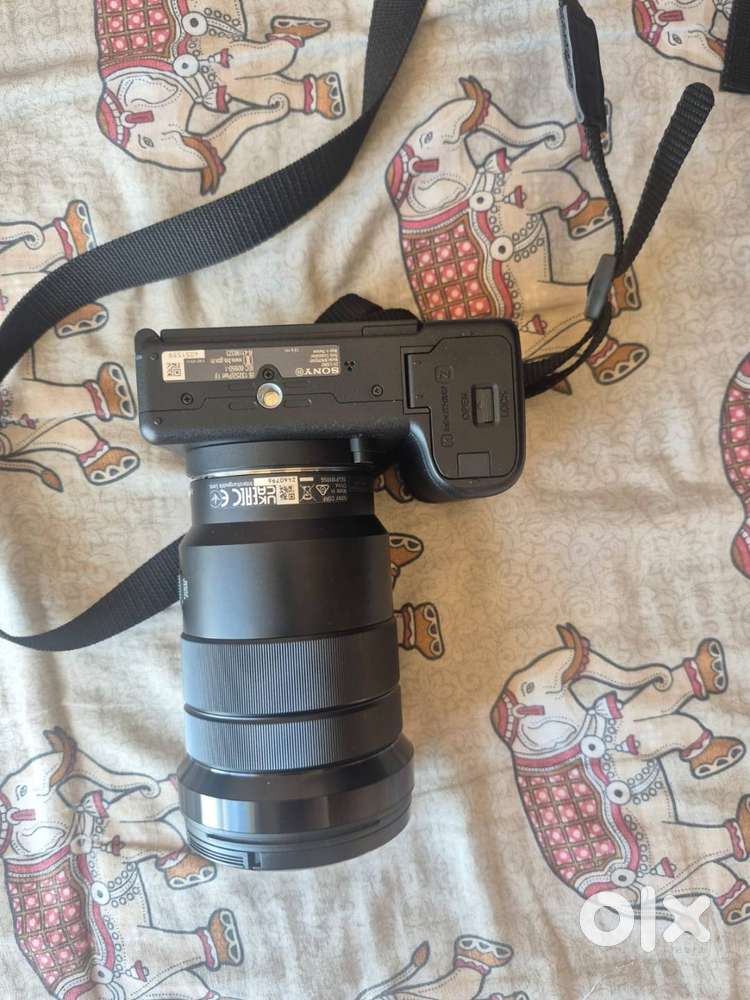 Sony ZV-E 10M2 with 2 Years Warranty