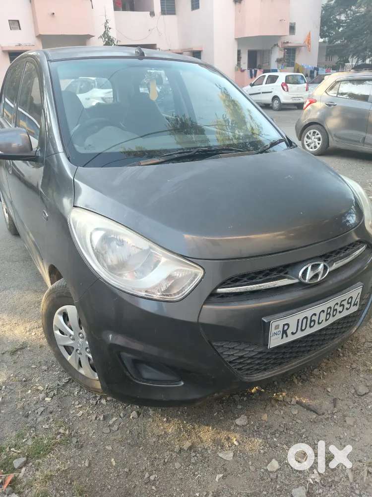 Hyundai i10 2013 Petrol 82500 Km Driven well maintained