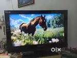 Very minimal used Samsung Lcd Tv for sale it just mint condition..