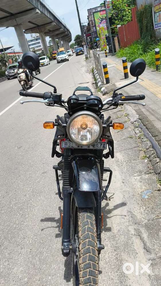 2020 BS 6 HIMALAYAN ROCK RED, WELL MAINTAINED, NO ACCIDENT HISTORY