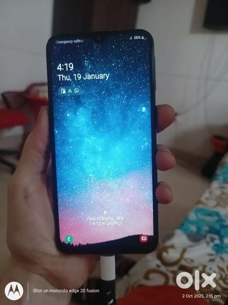 Samsung m20