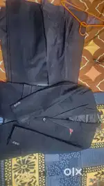 2 peice suit and 2 trousers for sale at very very cheap price.