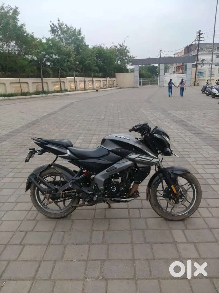 Bajaj pulser ns125
