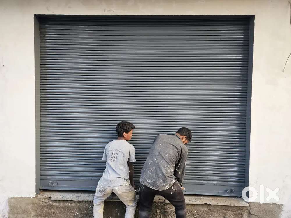 Shop rent par deni hai galla mandi road pani ki tanki ke paas