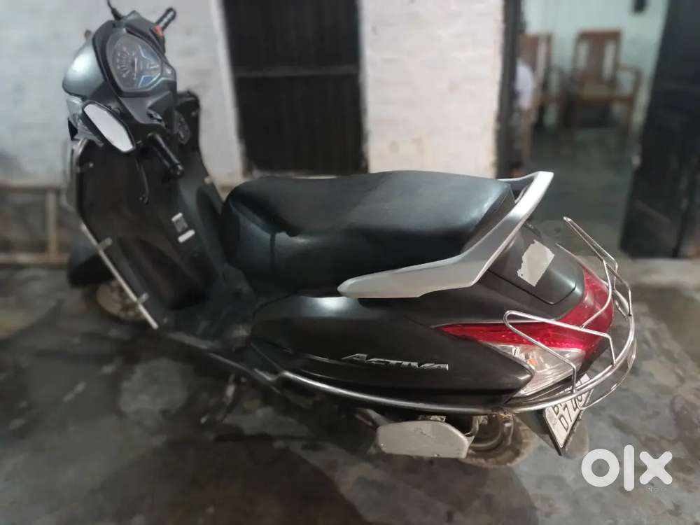 New scooty .No any problem .loan clear