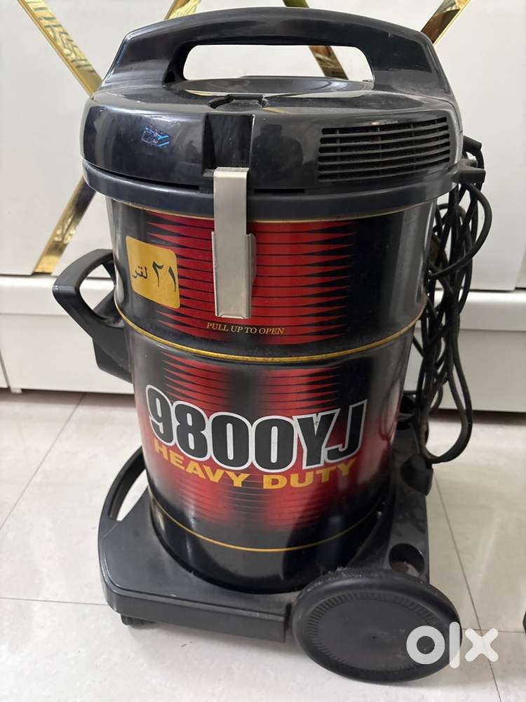 HITACHI Heavy duty Vacuum Cleaner
