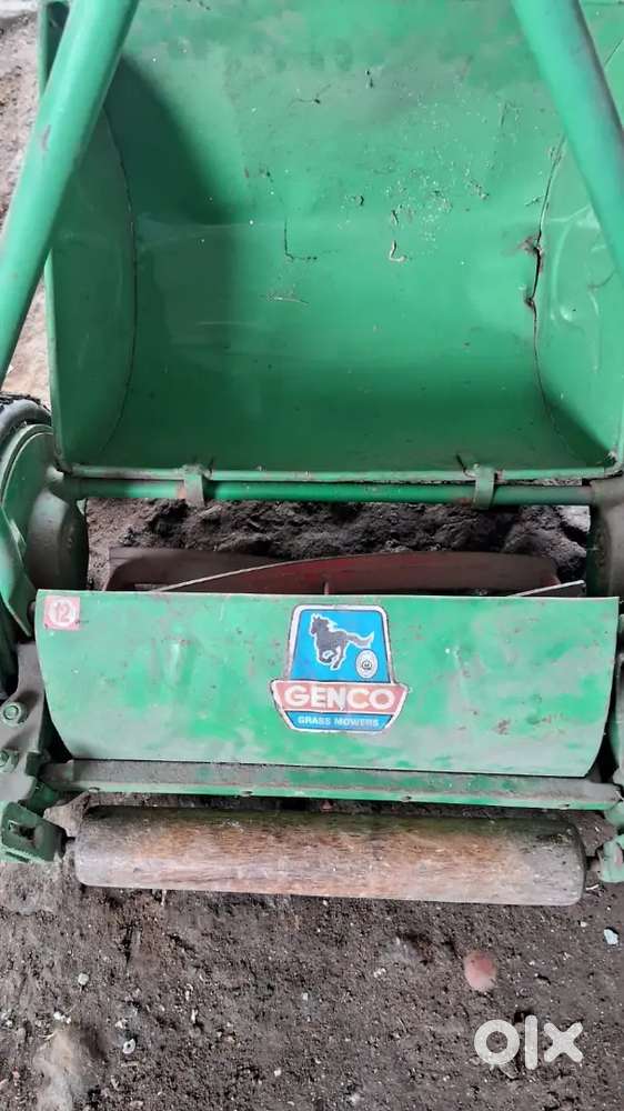 Grass cutting machine