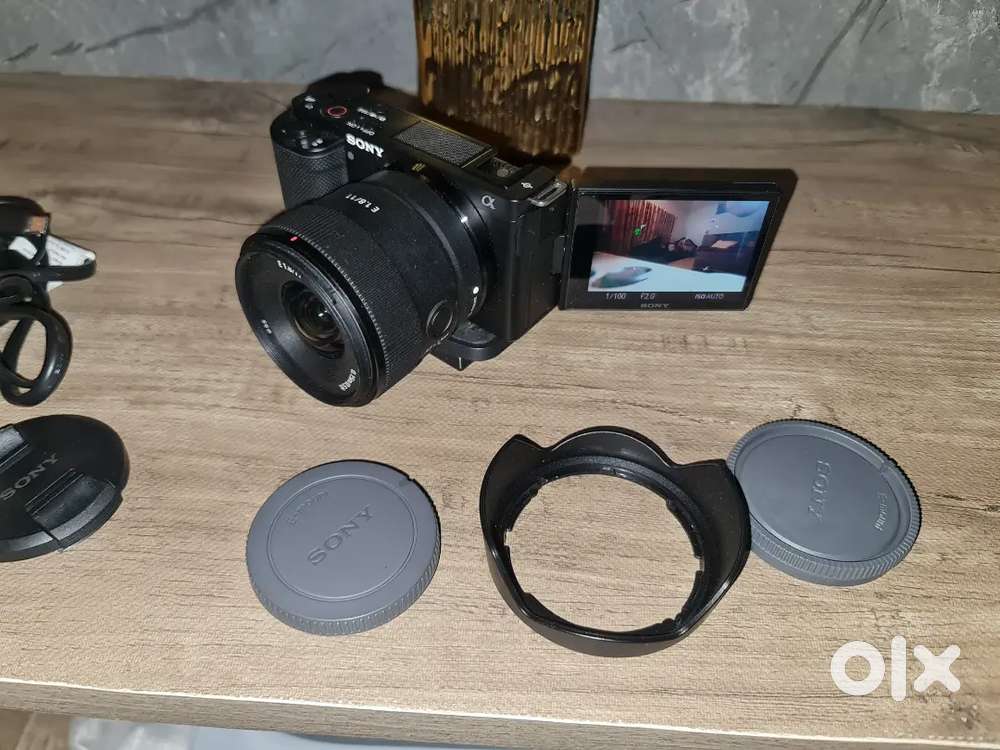 Sony Zv E10 with sony 1.8mm lens