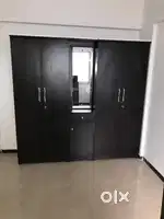BRAND NEW 5 DOOR WARDROBE