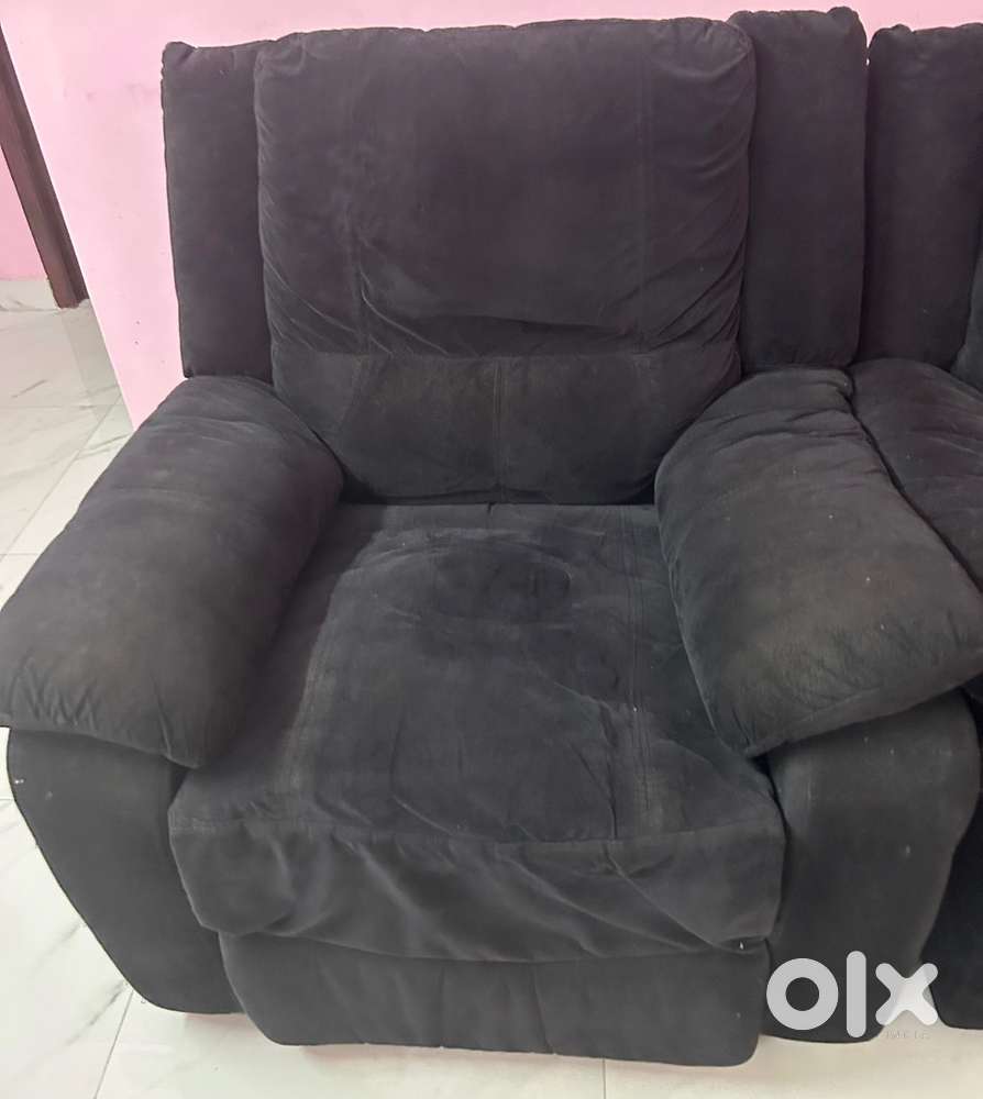 3+2 Seater Recliner Sofa Set for Sale – Excellent Condition