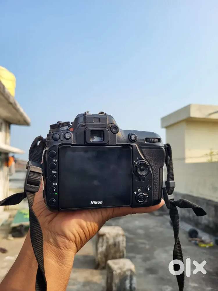 Nikon D7500