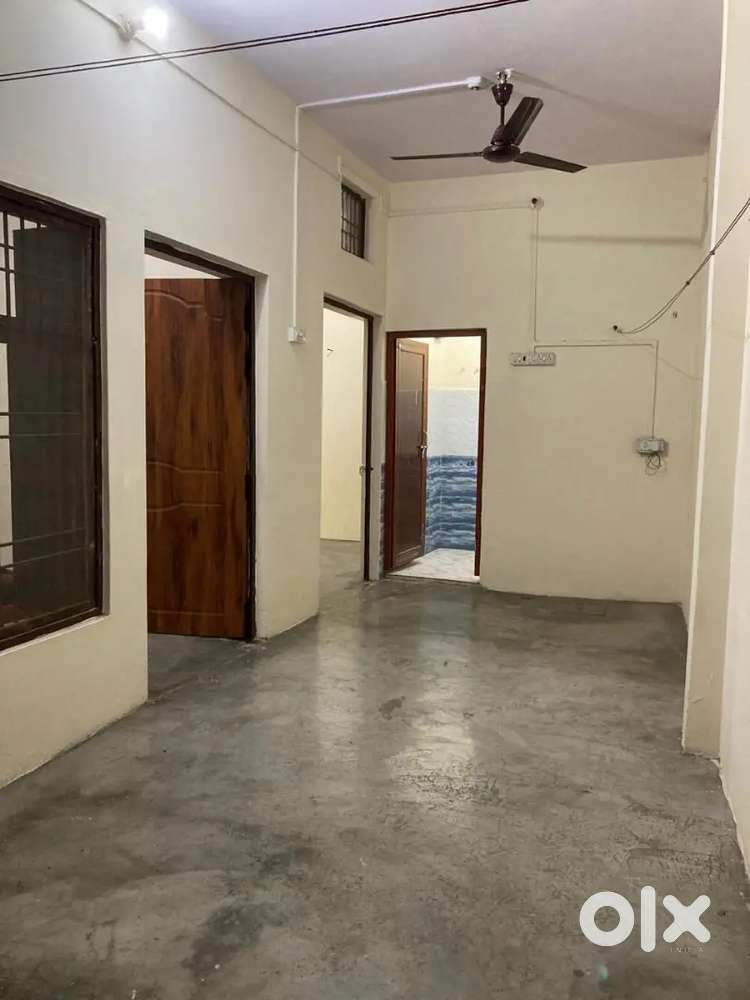 2BHK near Engineering College,Polytechnic,Shalimar Hotel