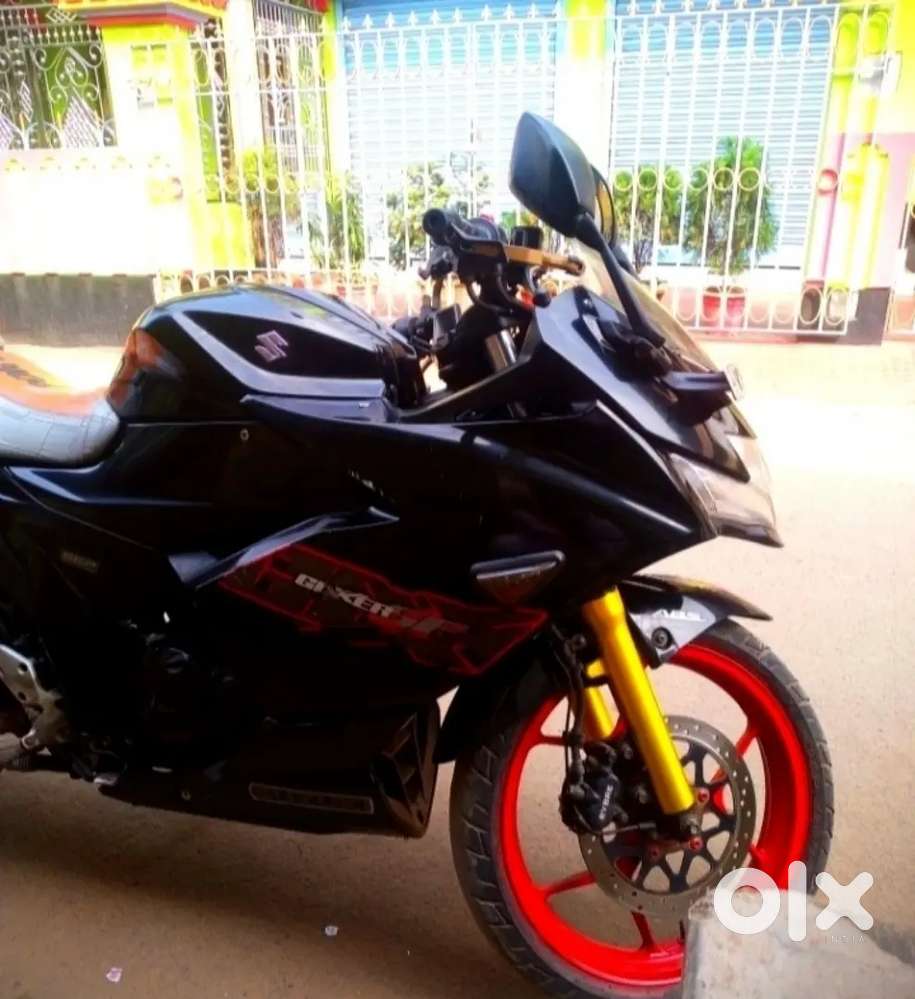 Suzuki gixxer sf