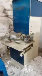 Non Woven W Cut punching machine