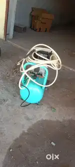AIR COMPRESSOR