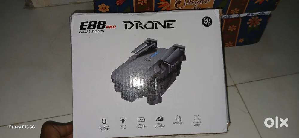 E88PRO FOLDABLE DRONE
