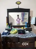 Dressing table