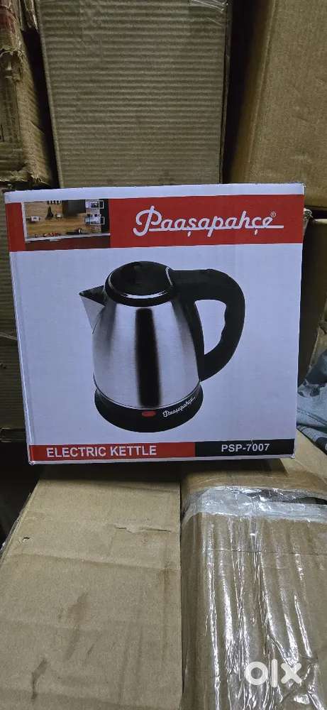 Electric KETTLE.   1.5.  liter