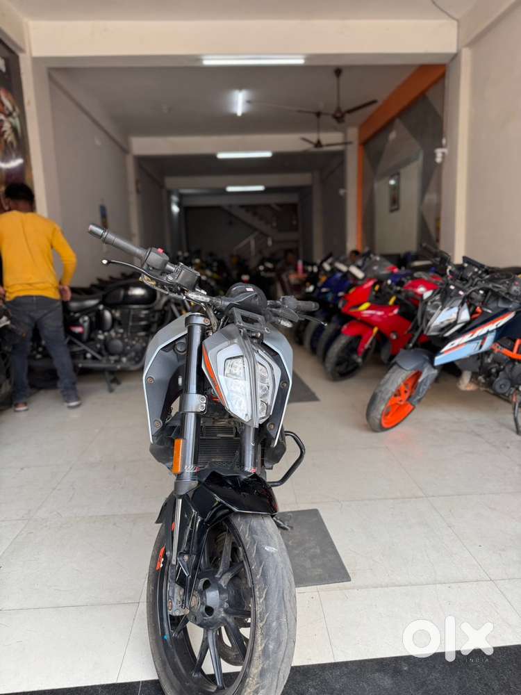 KTM DUKE 250 Matt Black 2022