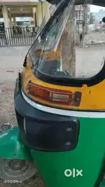 टैक्सी ड्राइवर संपर्क करें