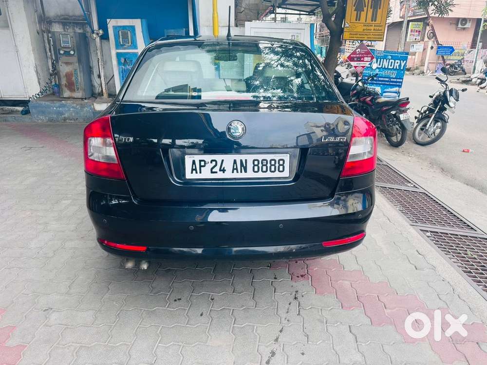 Skoda Laura 2012 2.0 TDI CT Diesel Car for sale
