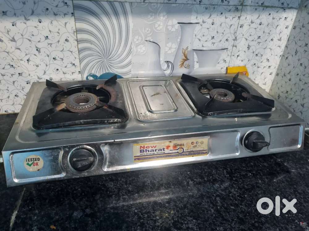 Stove and Gas cylinder