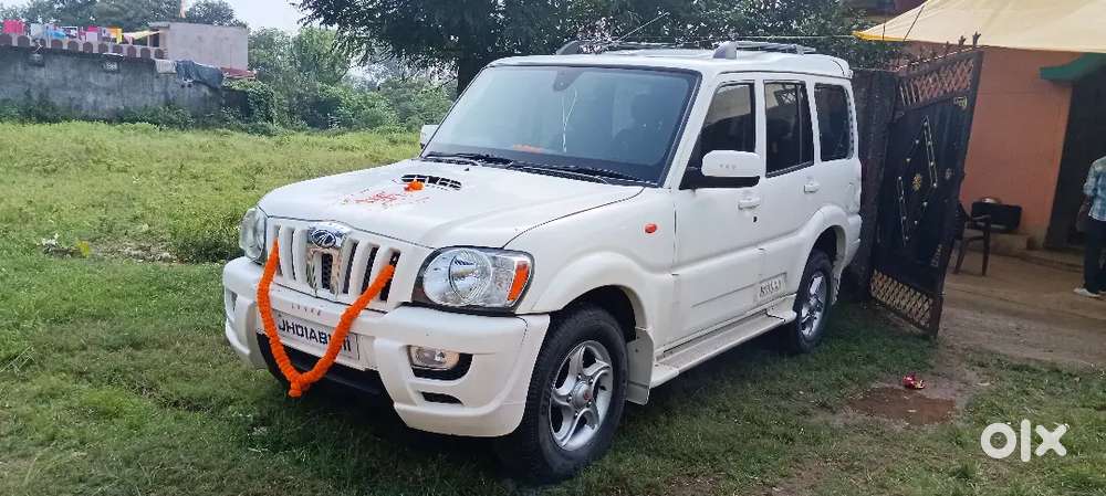 Mahindra Scorpio  Diesel 116000 Km Driven paper upto 2030