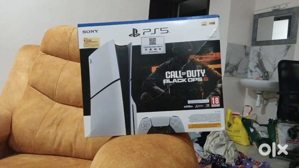 PS5 Slim CallOfDuty Bundle (Disk+Digital edition) 2 Months Less Used